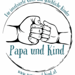 Das Logo von Papa und Kind: Eine erwachsene Faust und eine Kinderfaust berühren sich